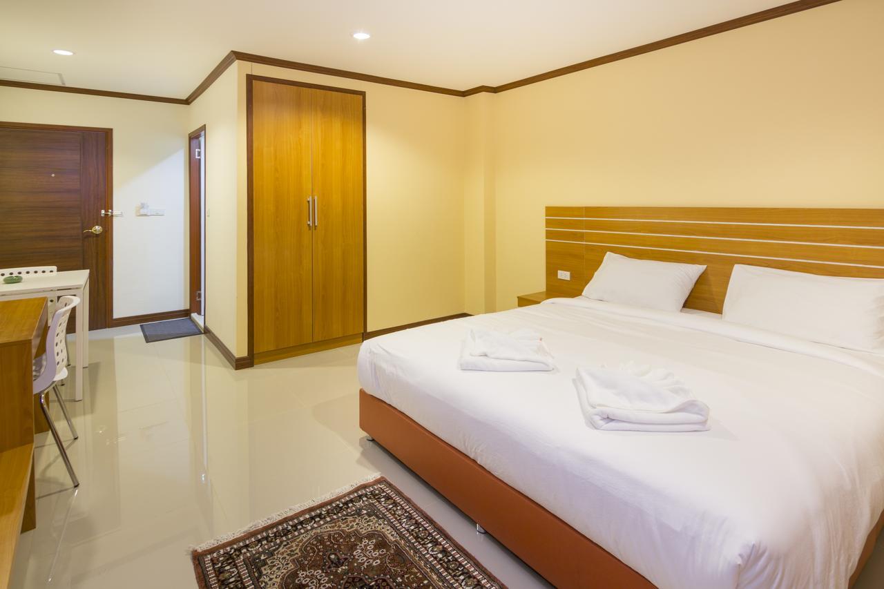 Central Avenue Residency Pattaya Exterior photo